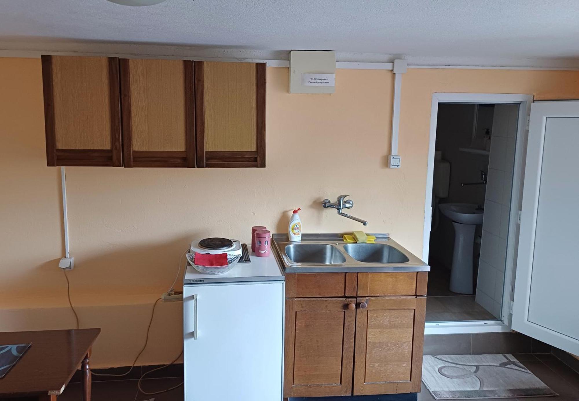 Apartman Pavle เวียร์ปาซาร์ ภายนอก รูปภาพ