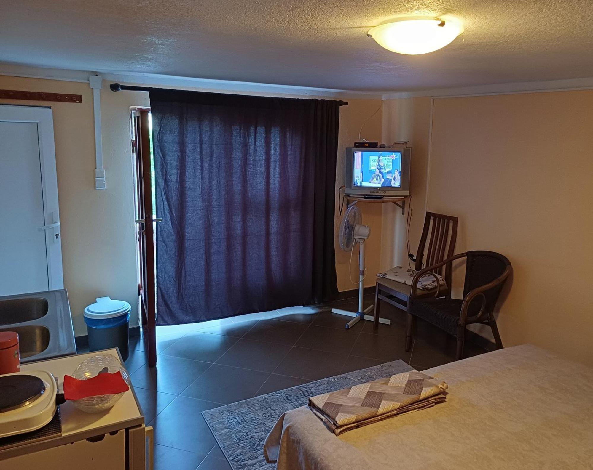 Apartman Pavle เวียร์ปาซาร์ ภายนอก รูปภาพ